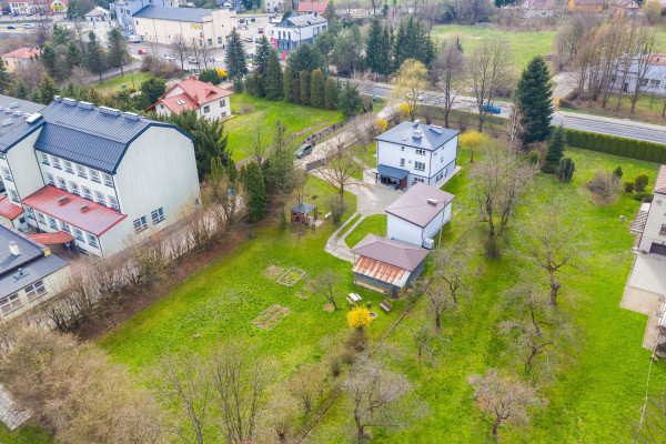 Krosno, Turaszówka, Śliczny dom z dużym ogrodem w Krośnie.
