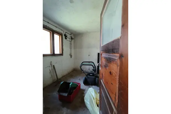 krośnieński, Miejsce Piastowe, Głowienka, Pogórze, Lokal na wynajem /garaż/magazyn Krosno
