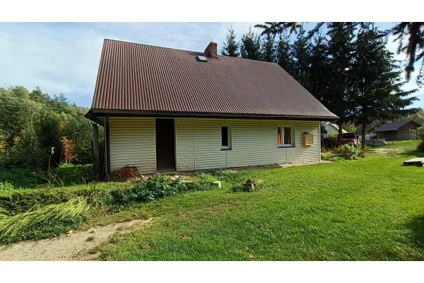 brzozowski, Jasienica Rosielna, Dom z duszą i 40 arów przestrzeni – Jasienica Rosielna