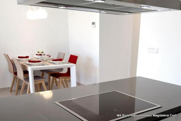 Orihuela, Alicante, Villamartin, Apartament w Hiszpanii 118 m2/30 min do plaży